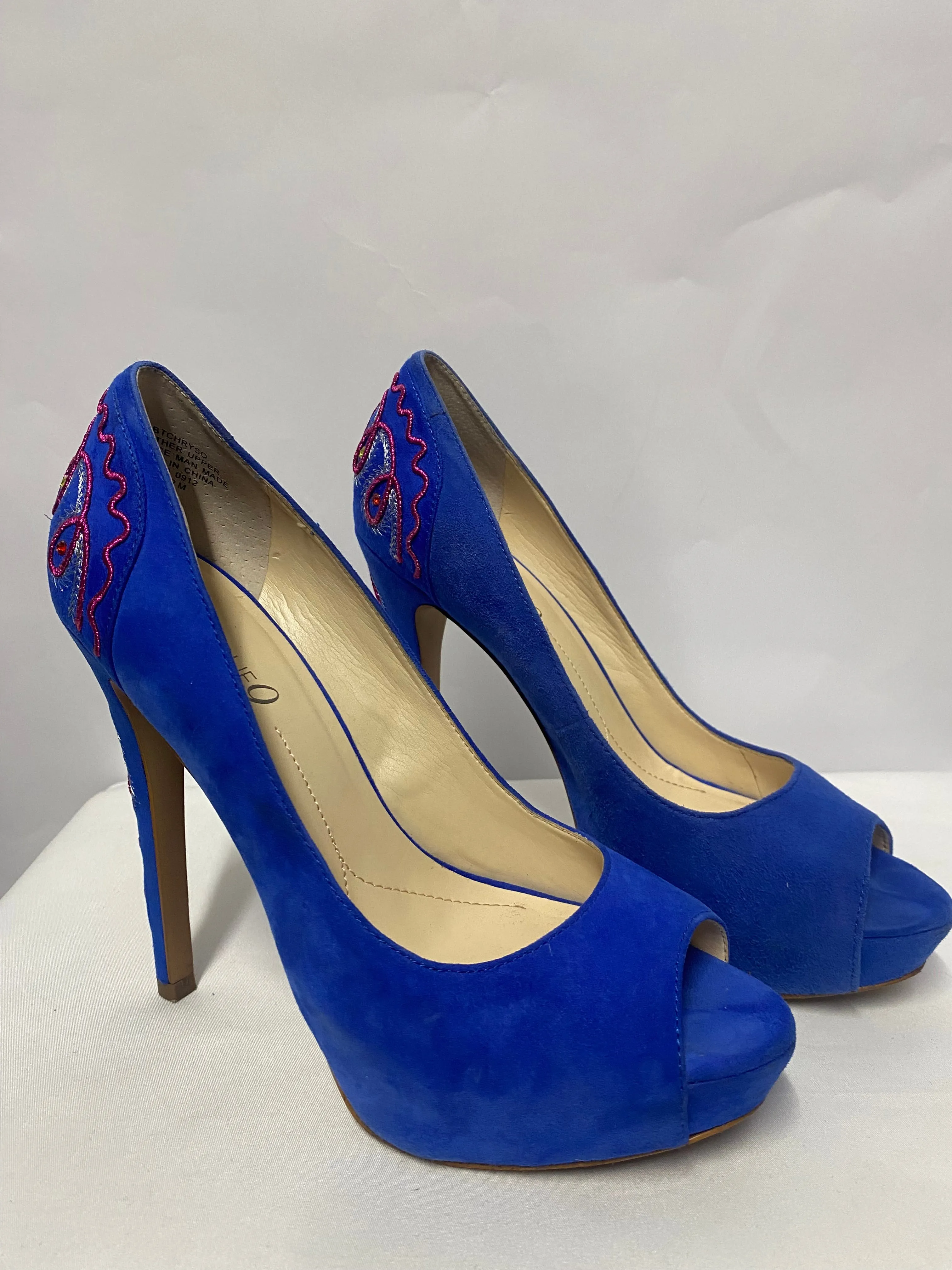 Boutique 9 Blue Bohemian Embroidered Platform Heels 7.5